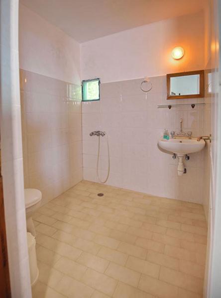 Rizos Veranda - Rooms Isomata Exterior photo